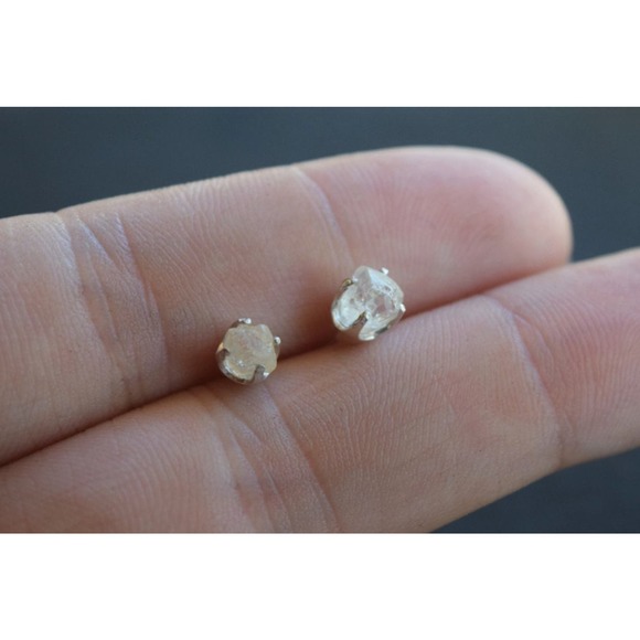 Sterling silver stud earrings, alternative diamond, uncut natural gemsto… - Picture 2 of 5